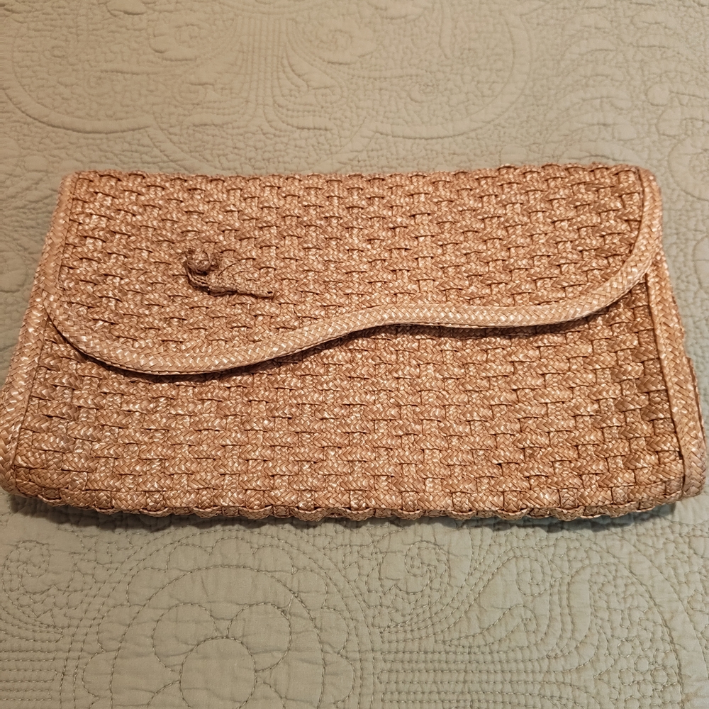 Elegant Tan Woven Clutch